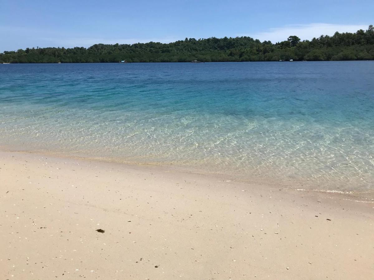 Blue Bay Divers Likupang Exterior foto